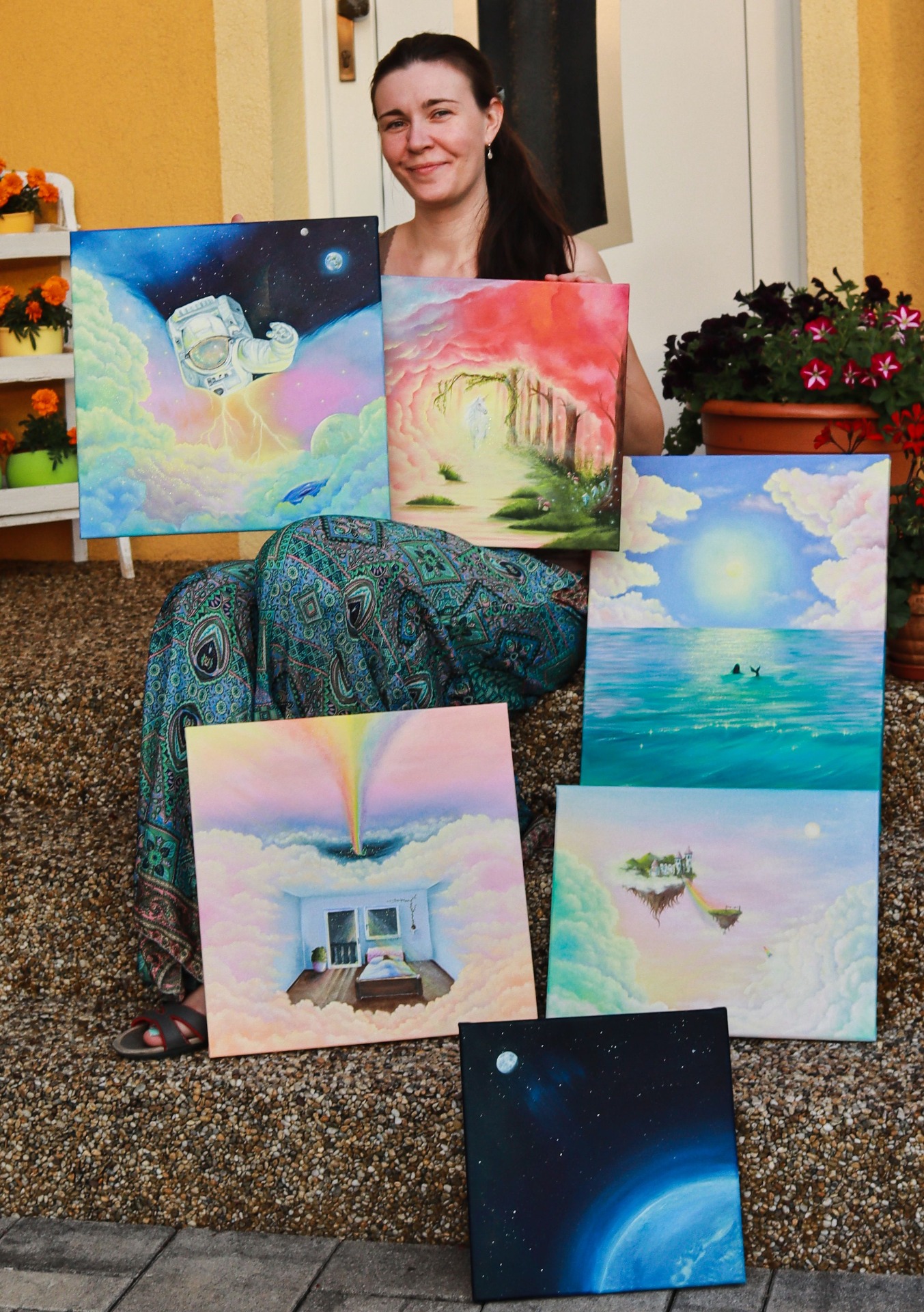 Hana Rysová se svými obrazy